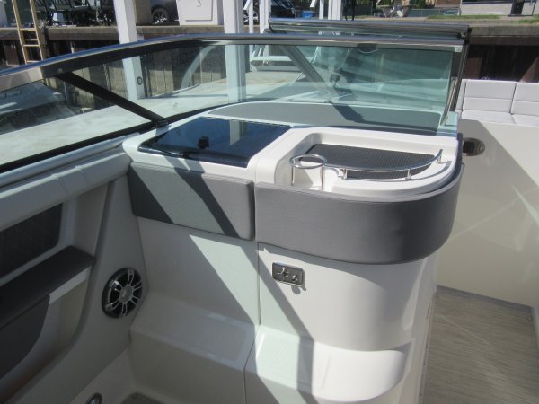 Used 2022 Sea Ray 310 SLX for sale